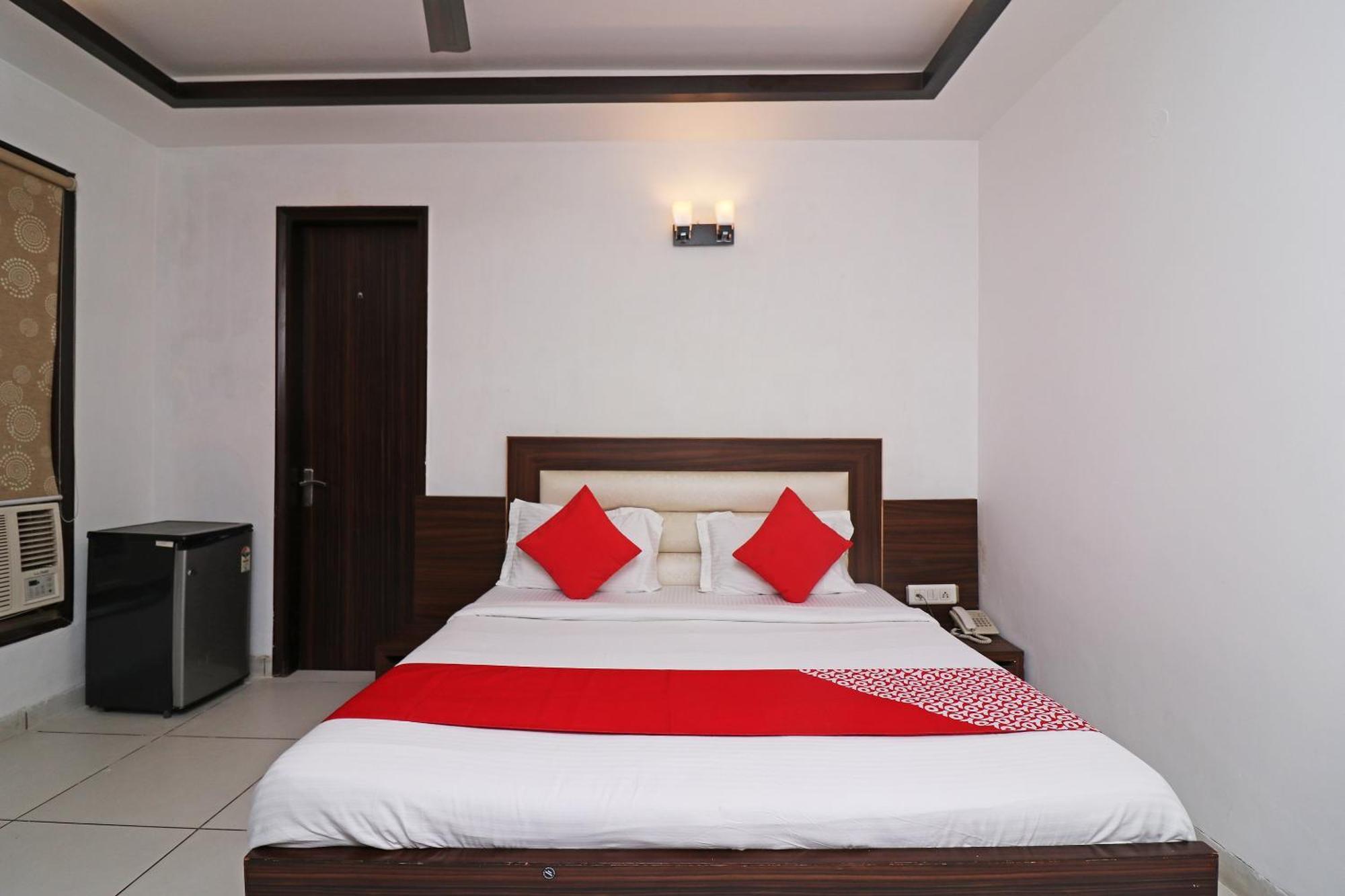 Wonderland Inn Near Aravali Biodiversity Park Gurgaon Exterior photo