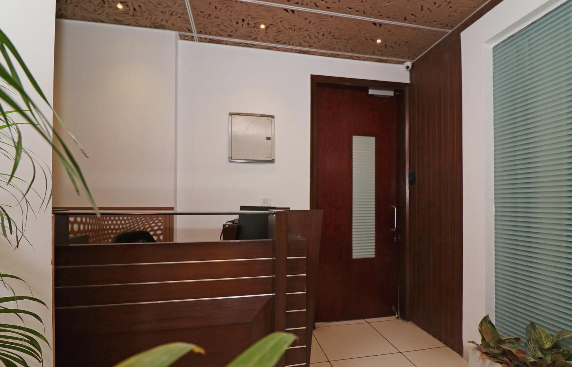 Wonderland Inn Near Aravali Biodiversity Park Gurgaon Exterior photo